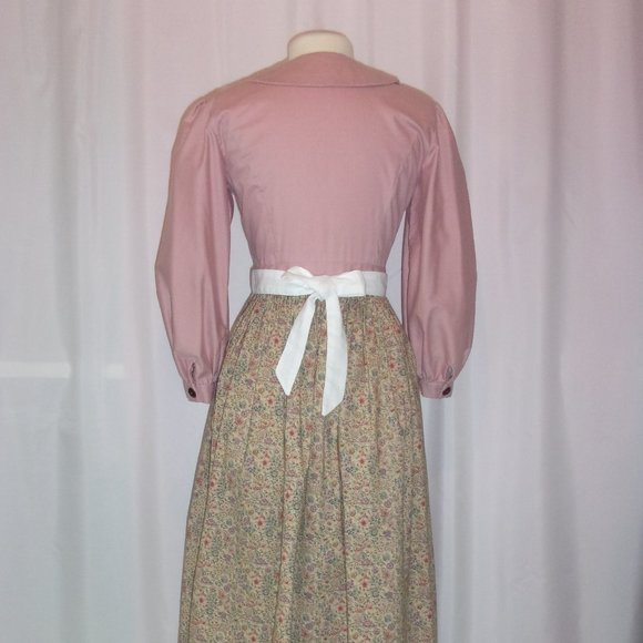 Costume Pioneer Lady for Cosplay, Reenactment or Halloween - Picture 7 of 13